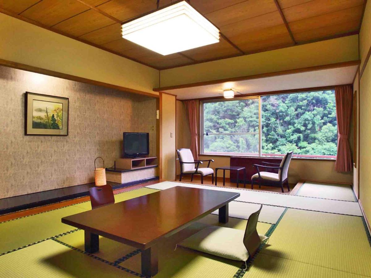 Ookawaso Hotel Aizuwakamatsu Phòng bức ảnh