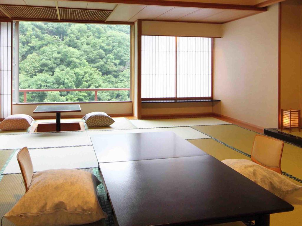 Ookawaso Hotel Aizuwakamatsu Ngoại thất bức ảnh